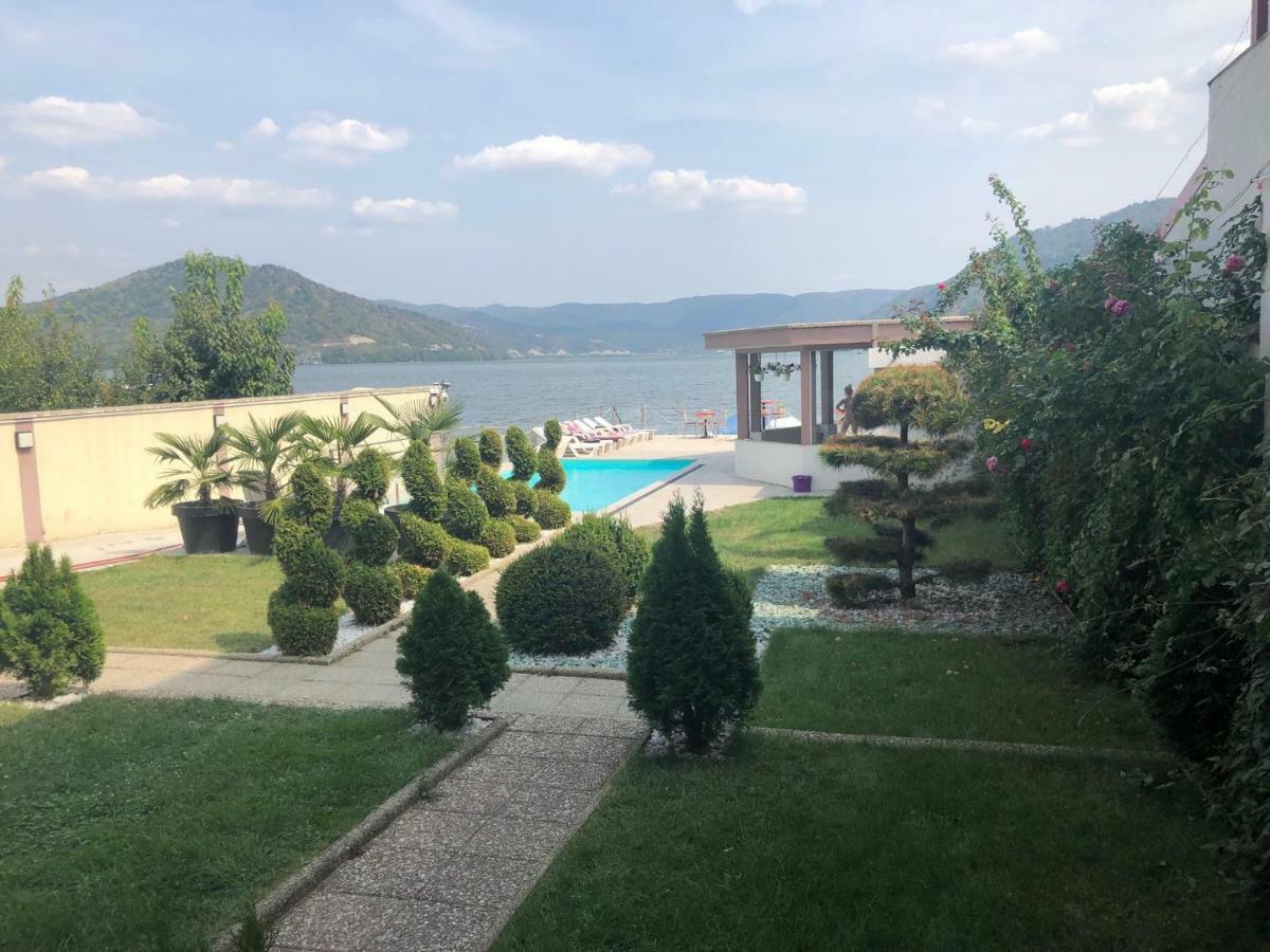 Hotel Casa Doma Orşova Exterior foto