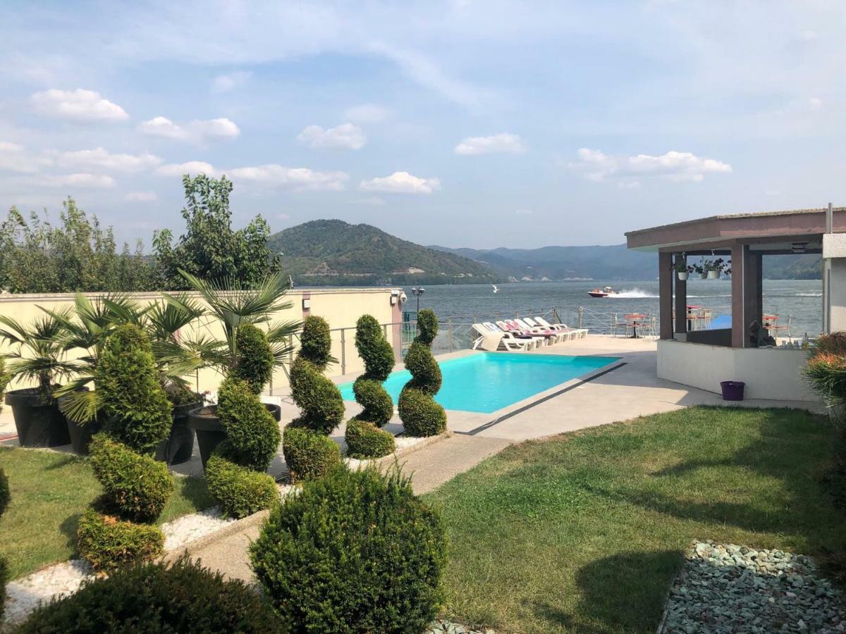Hotel Casa Doma Orşova Exterior foto